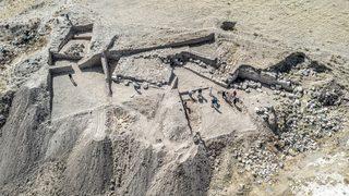 Van'da heyecanlandıran keşif! Genişliği 4, yüksekliği 6 metre