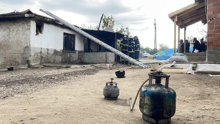 Edirne'de evinde yangın çıkan yaşlı kadını komşuları kurtardı G2