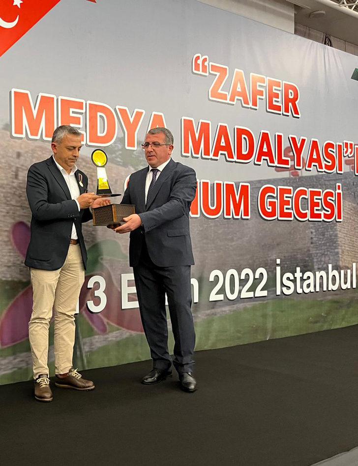 Karabağ Savaşı'nda görev yapan Türk gazetecilere madalya G4