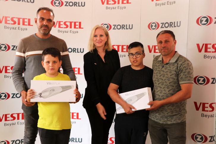 Manisa'da 15 görme engelli öğrenciye akıllı baston armağanı G2