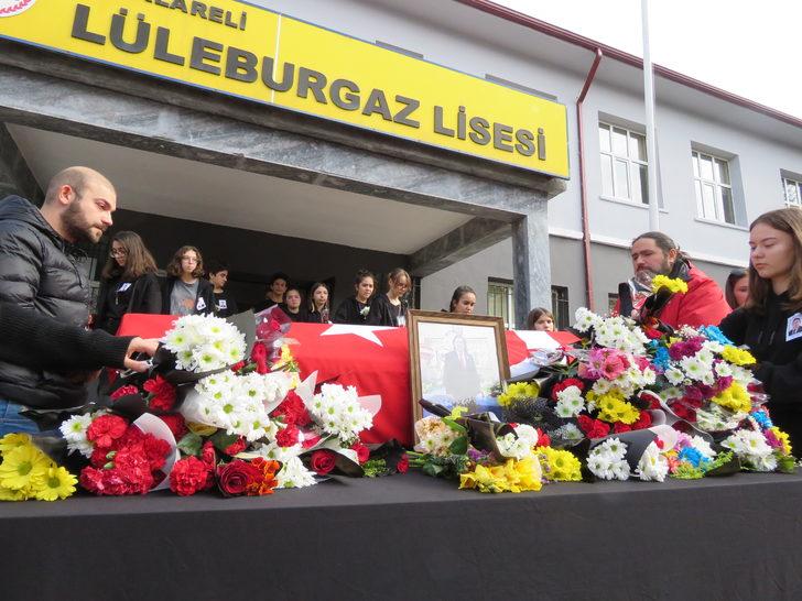 Kırklareli'nde ders anlatırken kalp krizi geçiren öğretmen yaşamını yitirdi G2