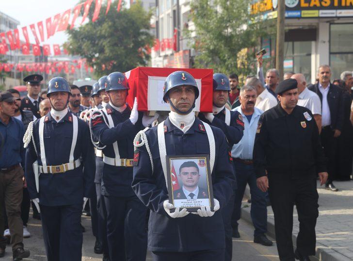 Şehit Uzman Çavuş Kürşat Sert, Kahramanmaraş'ta son yolculuğuna uğurlandı G4