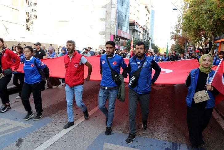 Elazığ'da "25. Uluslararası Hazar Şiir Akşamları" başladı G2