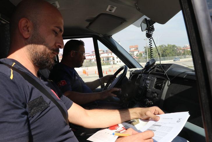Burdur'da ambulans sürücülerine verilen ileri sürüş eğitimiyle kazalarda azalma oldu G4
