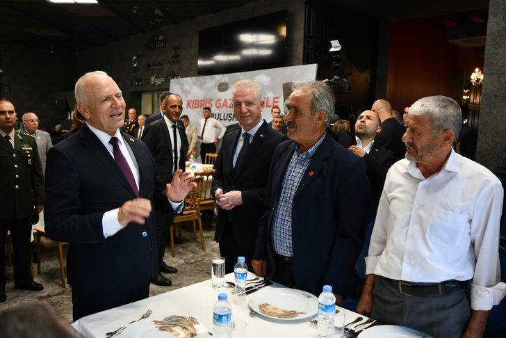 KKTC Cumhuriyet Meclisi Başkanı Töre, Gaziantep'te gazilerle buluştu G1