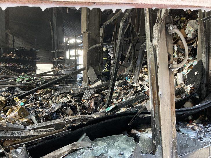 Gaziantep'te ecza deposunda çıkan yangın söndürüldü G2