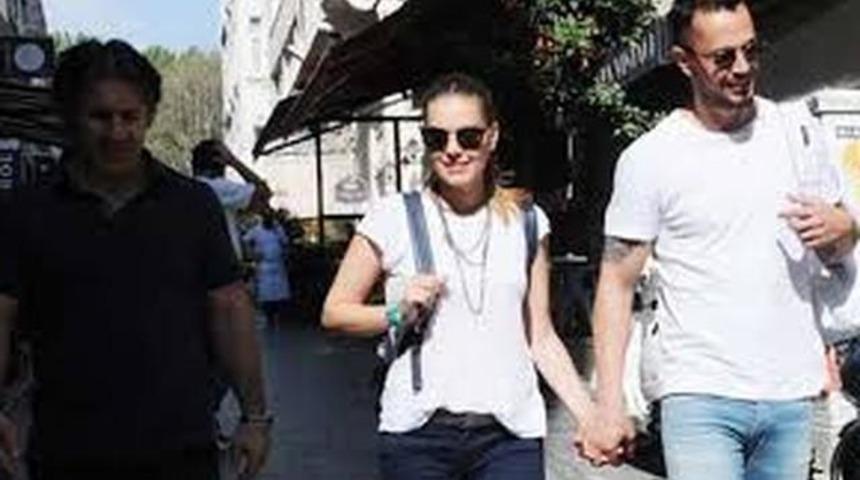 Aslı Enver Kıskançlık Krizine Girdi