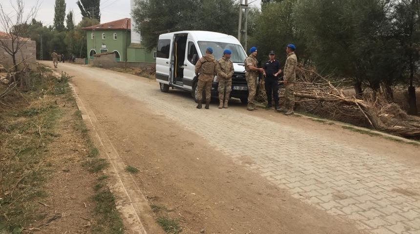 Kırıkkale'de bir kişi, tartıştığı amca oğlunu t&uuml;fekle &ouml;ld&uuml;rd&uuml;