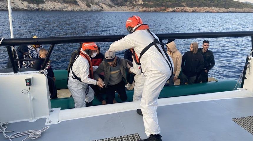 Aydın açıklarında 51 düzensiz göçmen kurtarıldı