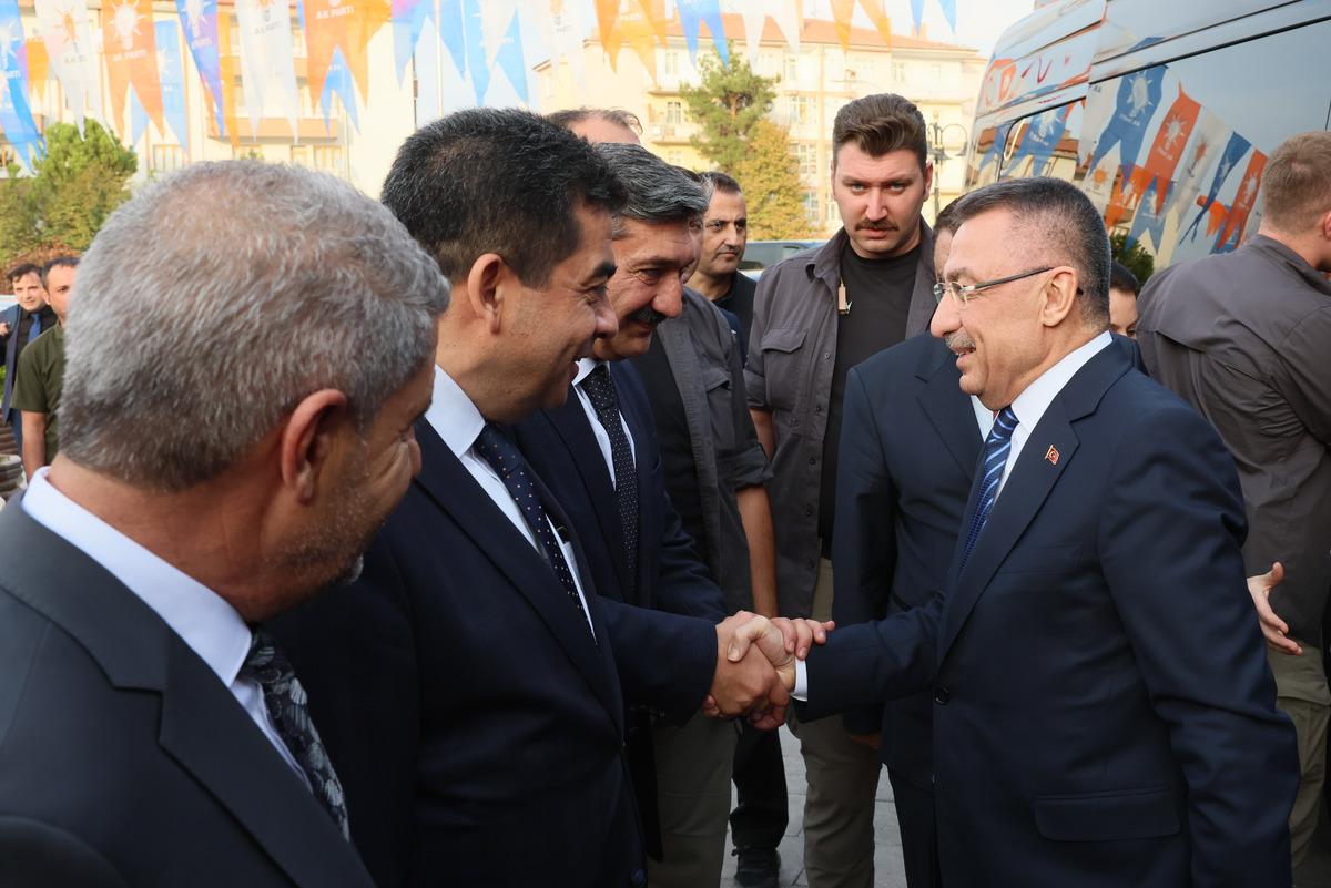 Cumhurbaşkanı Yardımcısı Oktay, Malatya'daki "Vefa Buluşması"nda konuştu: