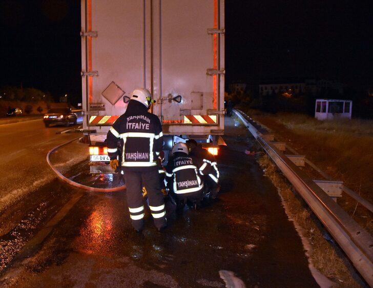Kırıkkale'de dinamit yüklü kamyonda çıkan yangın söndürüldü G4