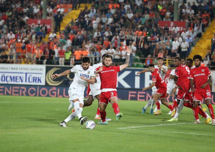 Son dakika: Nuri Şahin şoke oldu! 5 gollü Akdeniz derbisinde kazanan Alanyaspor... G2