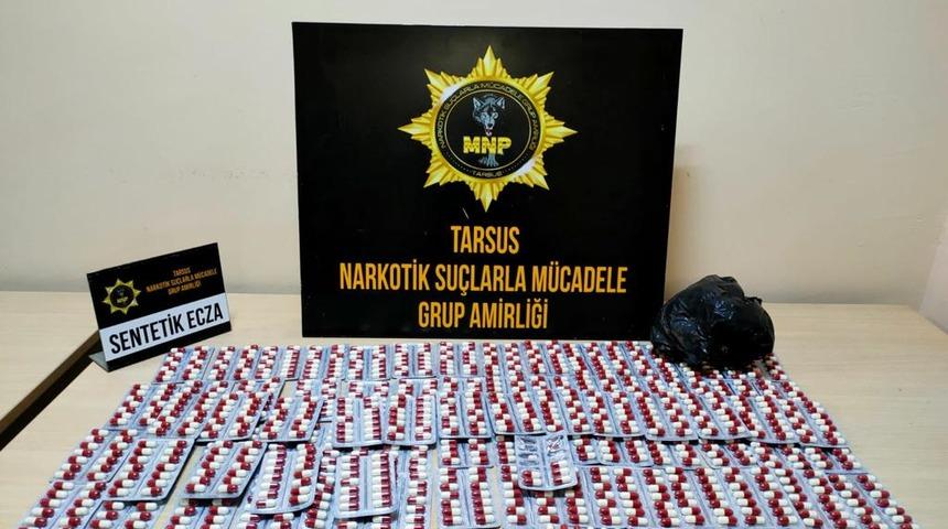 Mersin'de uyuşturucu operasyonunda yakalanan 3 zanlıdan 2'si tutuklandı