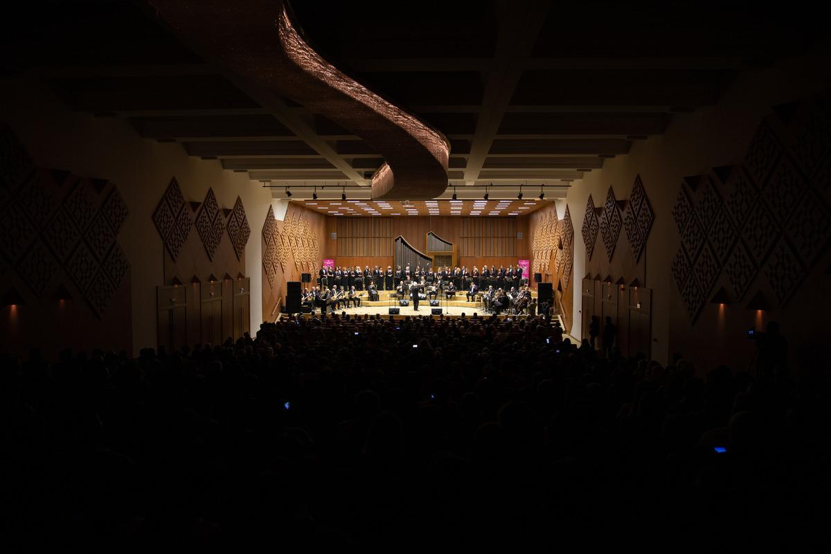 Başkent K&uuml;lt&uuml;r Yolu Festivali'nde sanat&ccedil;ı Ahmet &Ouml;zhan ve G&uuml;lşen Kutlu konser verdi