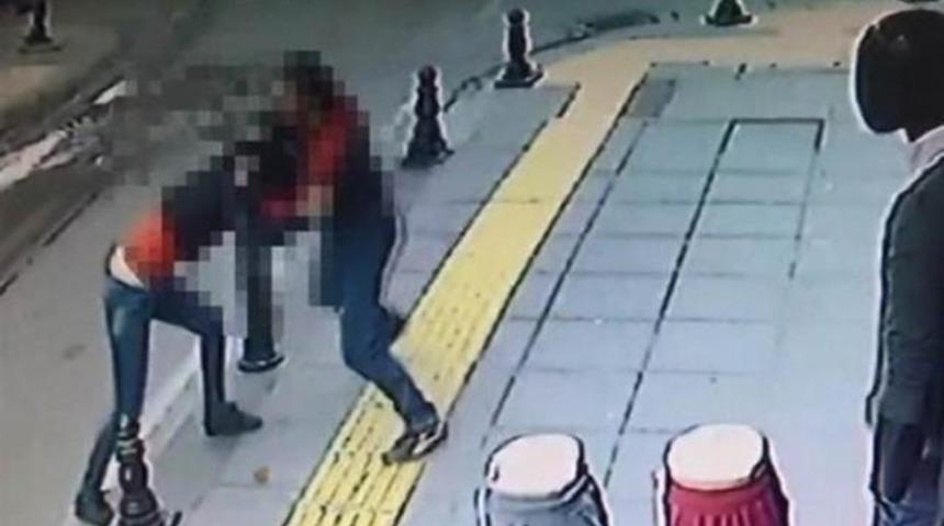 Eski Koca Dehşet Sa&ccedil;tı Eski Eşini 25 yerinden Bı&ccedil;aklayarak &Ouml;ld&uuml;rd&uuml;!