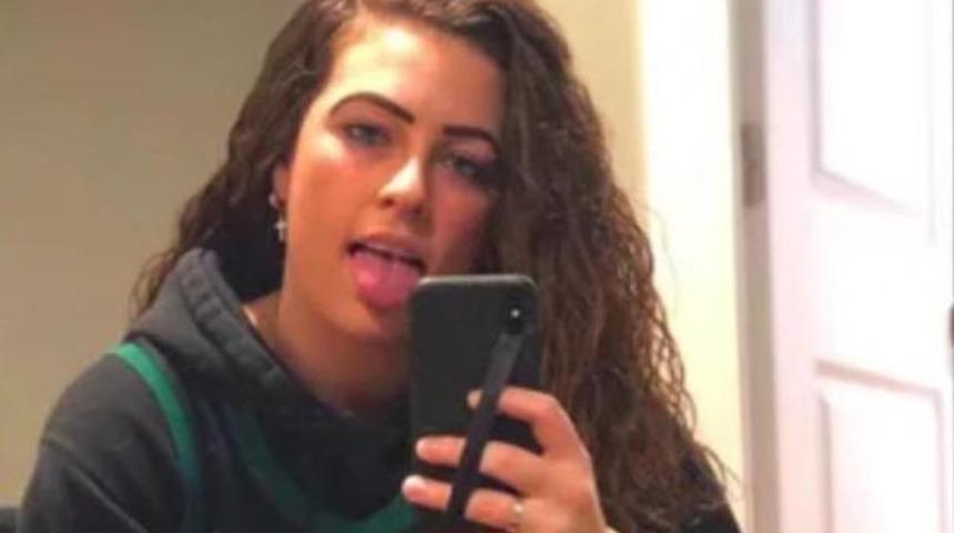 Bu kadarı pes dedirtti! Beden eğitimi öğretmeni 17 yaşındaki öğrencisiyle arabanın içinde 8 kez cinsel ilişkiye girdiğini itiraf etti