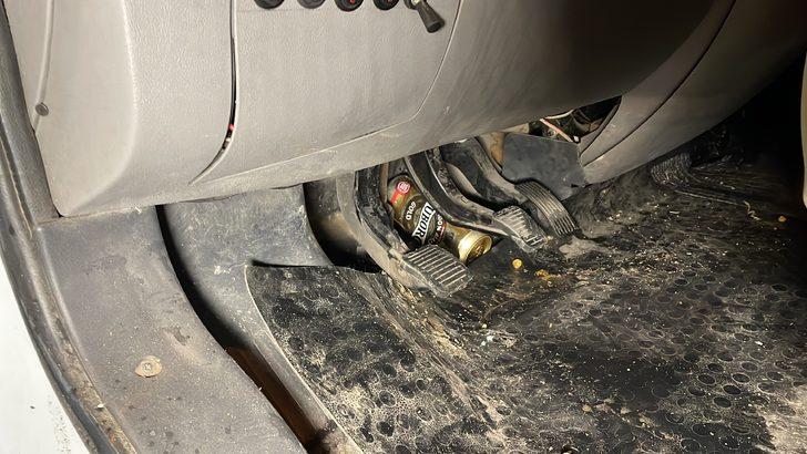 Bursa'da duvara çarpan minibüsün içinden teneke alkol kutusu çıktı G1