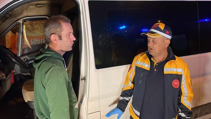 Bursa'da duvara çarpan minibüsün içinden teneke alkol kutusu çıktı G5