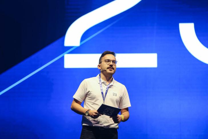 Zirve 23, üniversite öğrencileri ile üst düzey isimleri bir araya getirdi G2