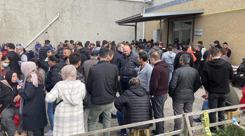 Amasra'da maden ocağındaki patlamada hayatını kaybedenlerin cenazeleri yakınlarına teslim ediliyor