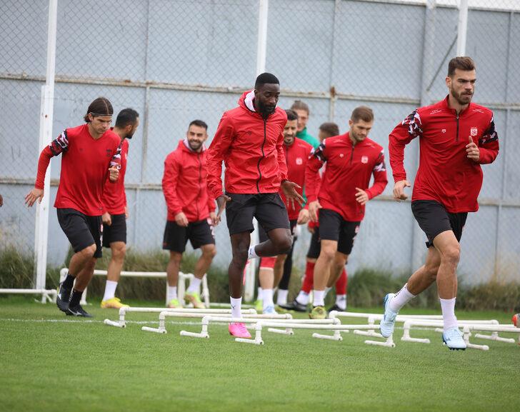 Sivasspor'da Giresunspor maçının hazırlıkları sürüyor G3