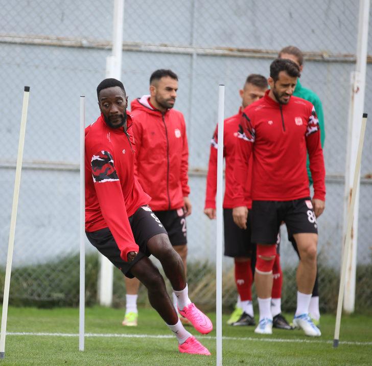 Sivasspor'da Giresunspor maçının hazırlıkları sürüyor G5