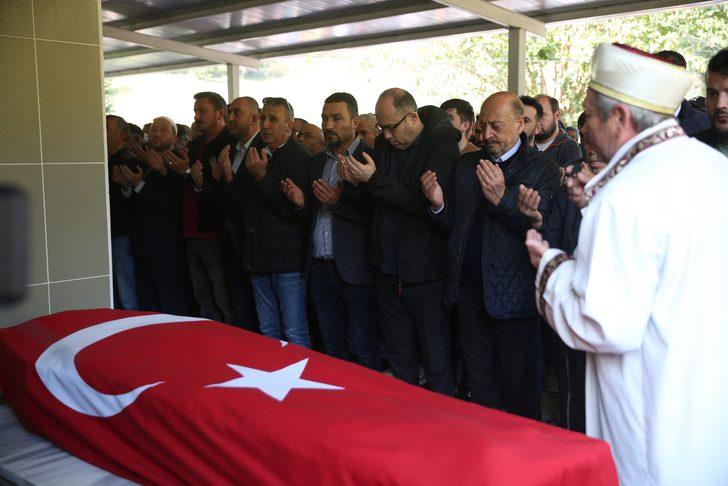 Amasra'da maden ocağındaki patlamada hayatını kaybeden işçilerden Aziz Köse, son yolculuğuna uğurlandı G3