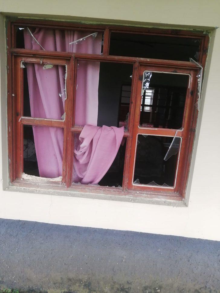 Adana'da yıldırım isabet eden camide hasar oluştu G5