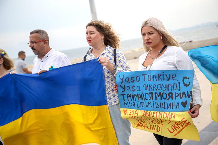 Mersin'de yaşayan Ukraynalılar Rusya'yı protesto etti G2