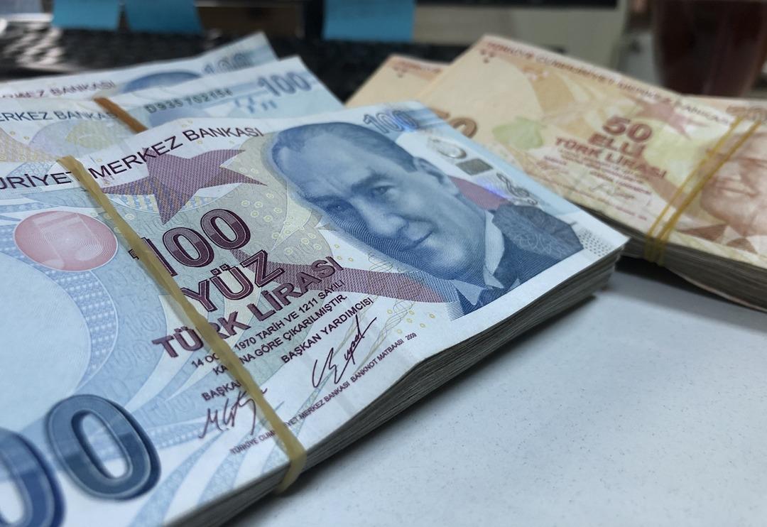 Son dakika: İnisiyatif tamamen işverende! Emekli ve memur derken onlar da beklentiye girdi: &Ouml;zel sekt&ouml;r &ccedil;alışanları i&ccedil;in maaş promosyonu...