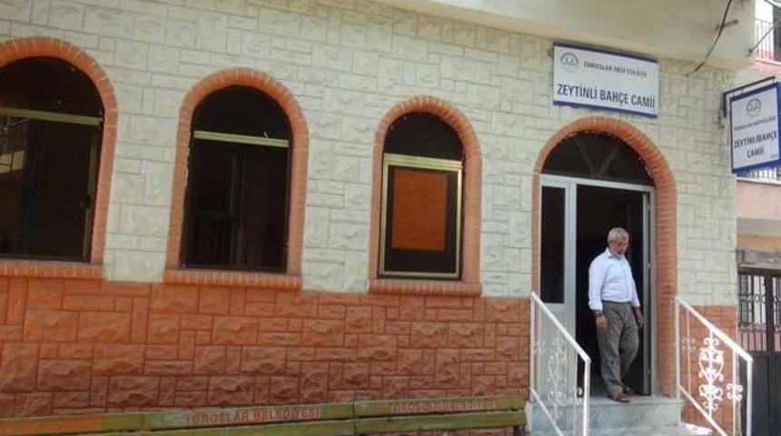 &Ouml;ğretmen oğlu &lsquo;FET&Ouml;&rsquo;den tutuklanan imam intihar etti