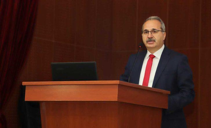 Erzurum'da doktorlar mezun oldukları üniversitede 40 yıl sonra yeniden buluştu G3