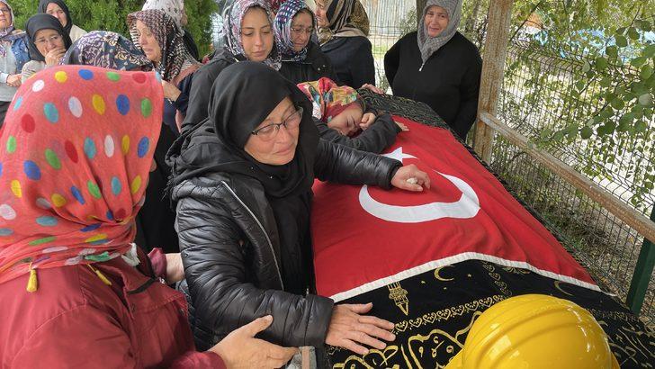 Madendeki patlamada hayatını kaybeden Serhat Kahraman, son yolculuğuna uğurlandı G1