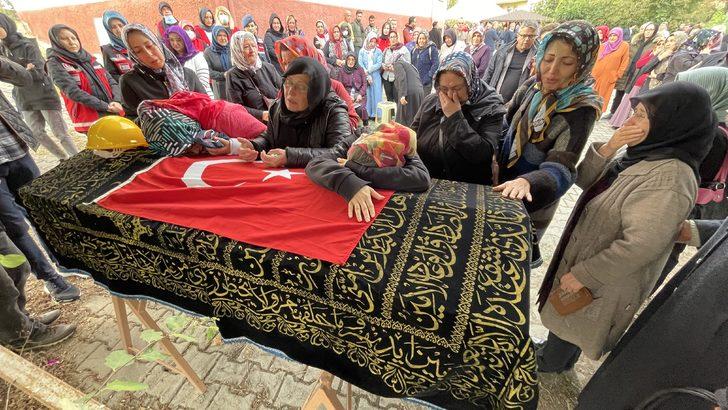 Madendeki patlamada hayatını kaybeden Serhat Kahraman, son yolculuğuna uğurlandı G2