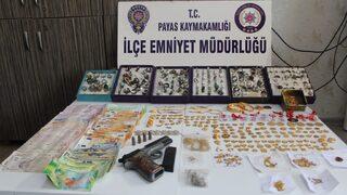 Hatay'da kuyumcudan hırsızlık yapan zanlı kaçarken yakalandı