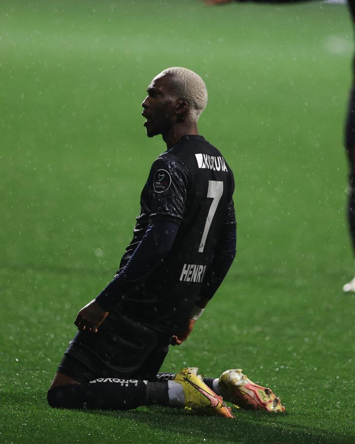 Galatasaray'ı pişman eden hafta! Mostafa Mohamed, Mbaye Diagne, Younes Belhanda, Badou Ndiaye ve Henry Onyekuru'dan gol şov... G5