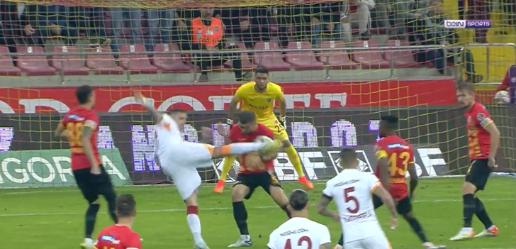 Son dakika: Henüz 30. saniyede neler oldu neler! Kayserispor - Galatasaray maçına Mauro Icardi - Juan Mata işbirliği damgasını vurdu! Taraftarlar penaltı için isyan etti... G1