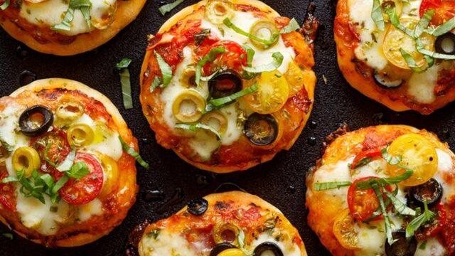 Mini pizza tarifi: MasterChef mini pizza nasıl yapılır? Beş çayının vazgeçilmez tarifi