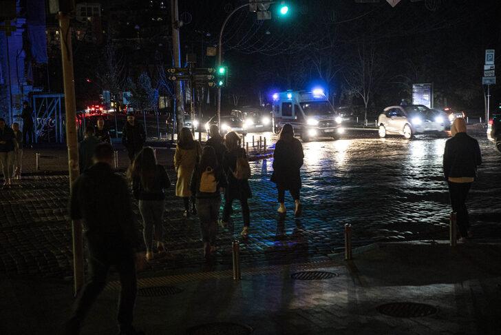 Ukrayna'nın başkenti Kiev, Rusya yüzünden karanlığa gömüldü! Çarpıcı fotoğrafın ardından yetkililer tasarruf çağrısı yaptı G1