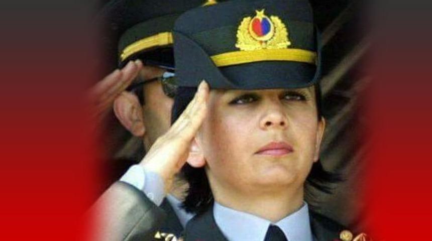 İlk kadın jandarma komutanı Yarbay Song&uuml;l Yakut şehit oldu. Song&uuml;l Yakut kimdir?