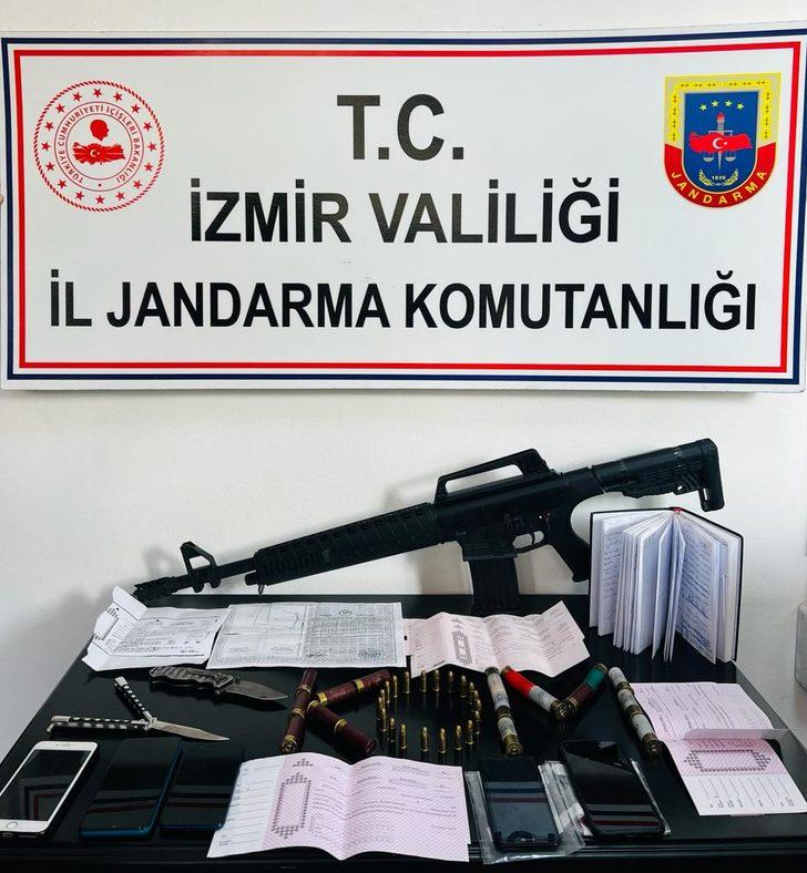 İzmir'de düzenlenen tefecilik operasyonunda 4 kişi tutuklandı G3
