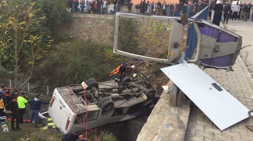 Öğrenci servisi kazasında 5 kişi can vermişti... Kanında uyuşturucu, araç ise ikiz plaka çıktı! Sürücünün savunması 'pes' dedirtti