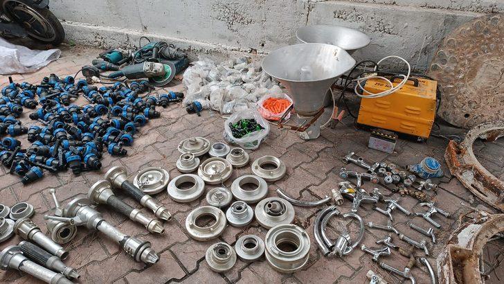 Konya'da hurdacı dükkanlarına düzenlenen operasyonda 3 kişi hakkında işlem yapıldı G3