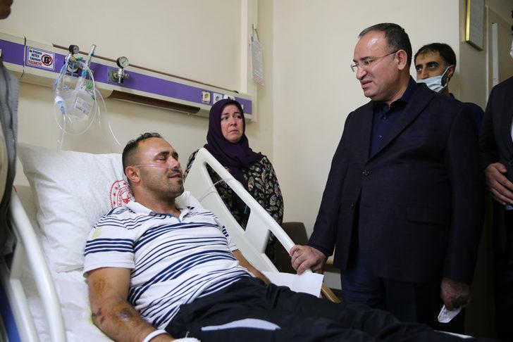 Bakan Bozdağ, Amasra'da maden ocağındaki patlamada yaralanan işçileri ziyaret etti G3