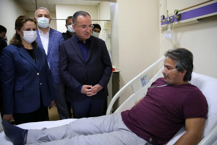 Bakan Bozdağ, Amasra'da maden ocağındaki patlamada yaralanan işçileri ziyaret etti G5