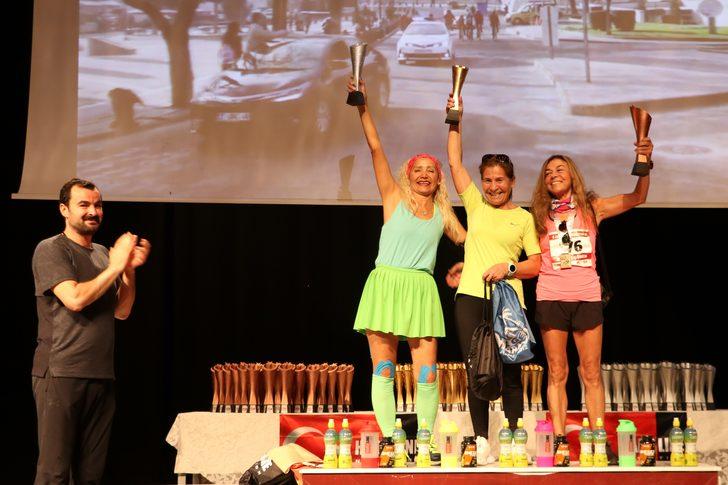 Gaziantep'te düzenlenen 4. Gazi Yarı Maratonu tamamlandı G3