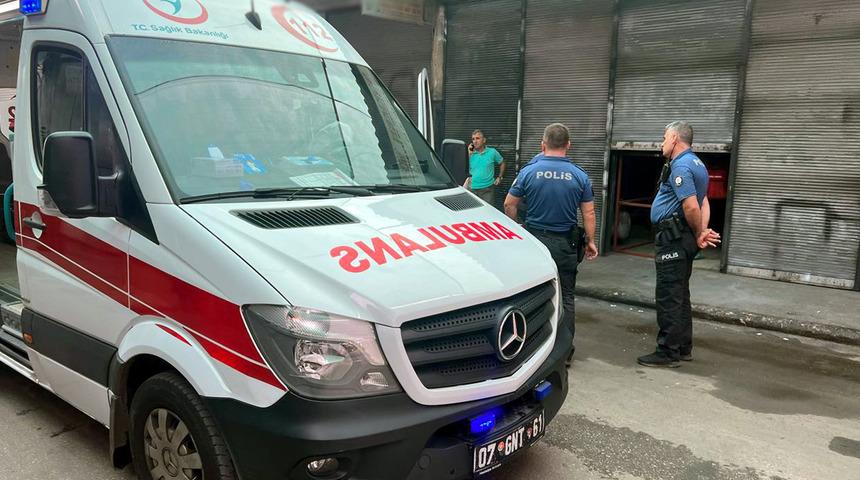 Antalya'da ş&uuml;pheli &ouml;l&uuml;m! Kiracısı ile ortak kullandığı d&uuml;kkanda cesedi bulundu