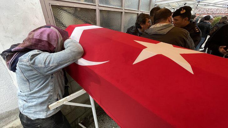 Madendeki patlamada hayatını kaybeden Öner Yıldız, Karabük'te son yolculuğuna uğurlandı G1