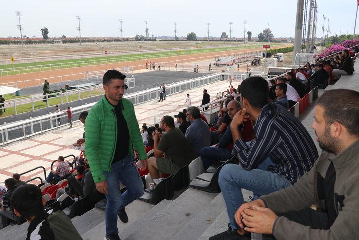 Adana'da yarışta attan düşüp yaralanan jokey, mesleğini bırakmanın üzüntüsünü yaşıyor G3