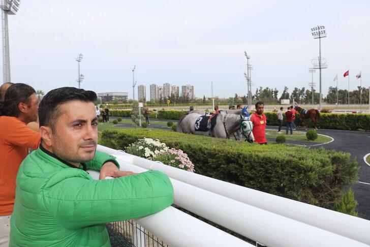 Adana'da yarışta attan düşüp yaralanan jokey, mesleğini bırakmanın üzüntüsünü yaşıyor G4